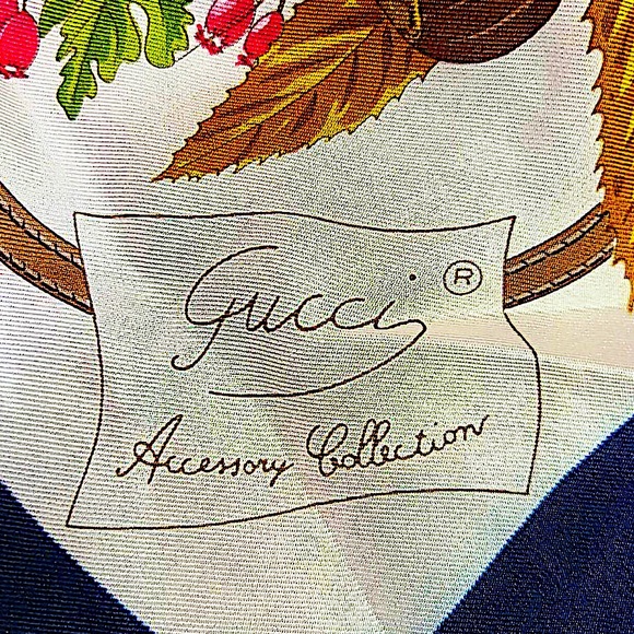 Authentic Gucci Rare Oversized Silk Equestrian GG Mushroom Scarf - Picture 8 of 9